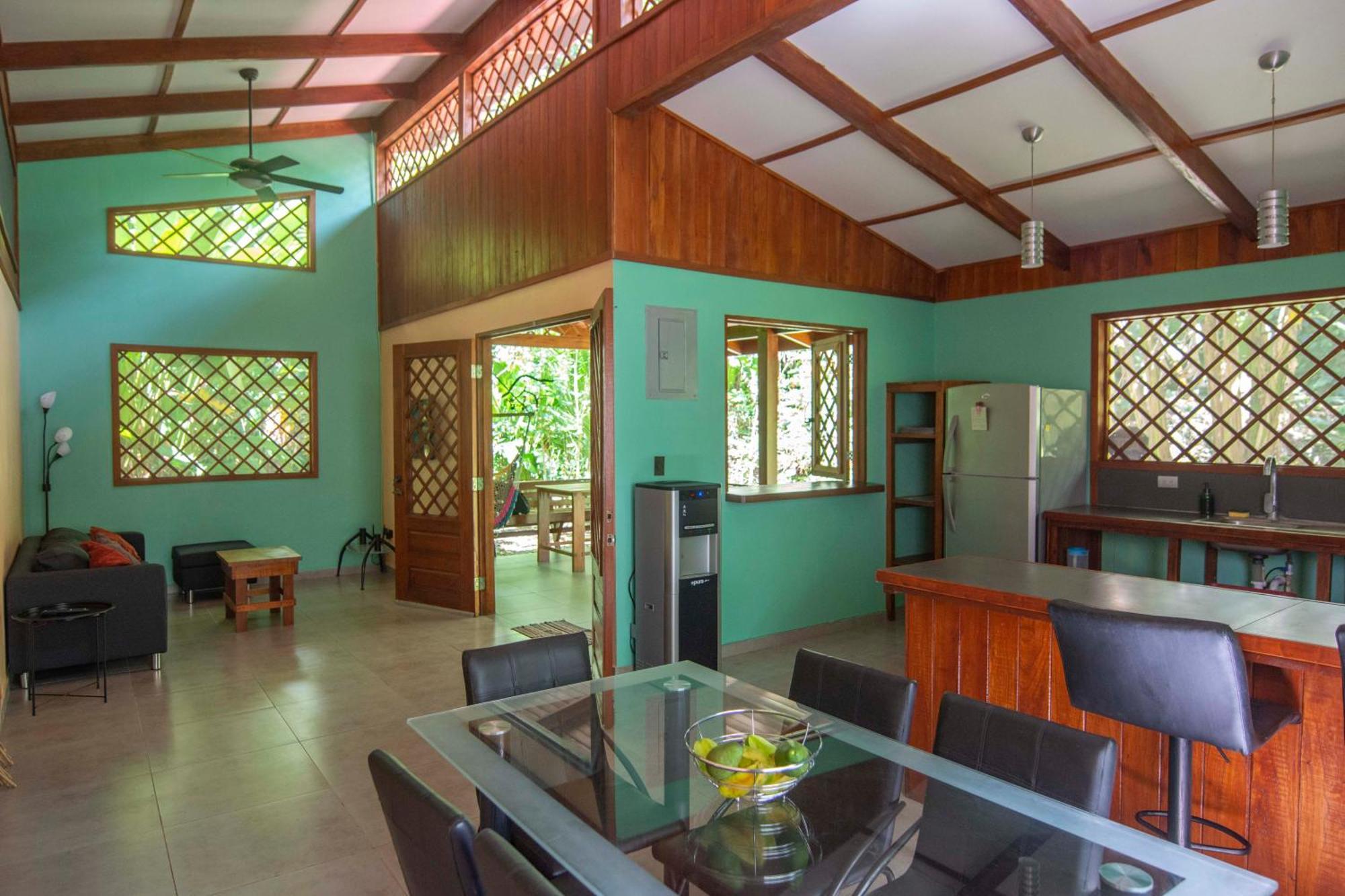 Villa Pina Dorada Dependencia Del Hotel Casa Merlin Puerto Viejo de Talamanca ภายนอก รูปภาพ