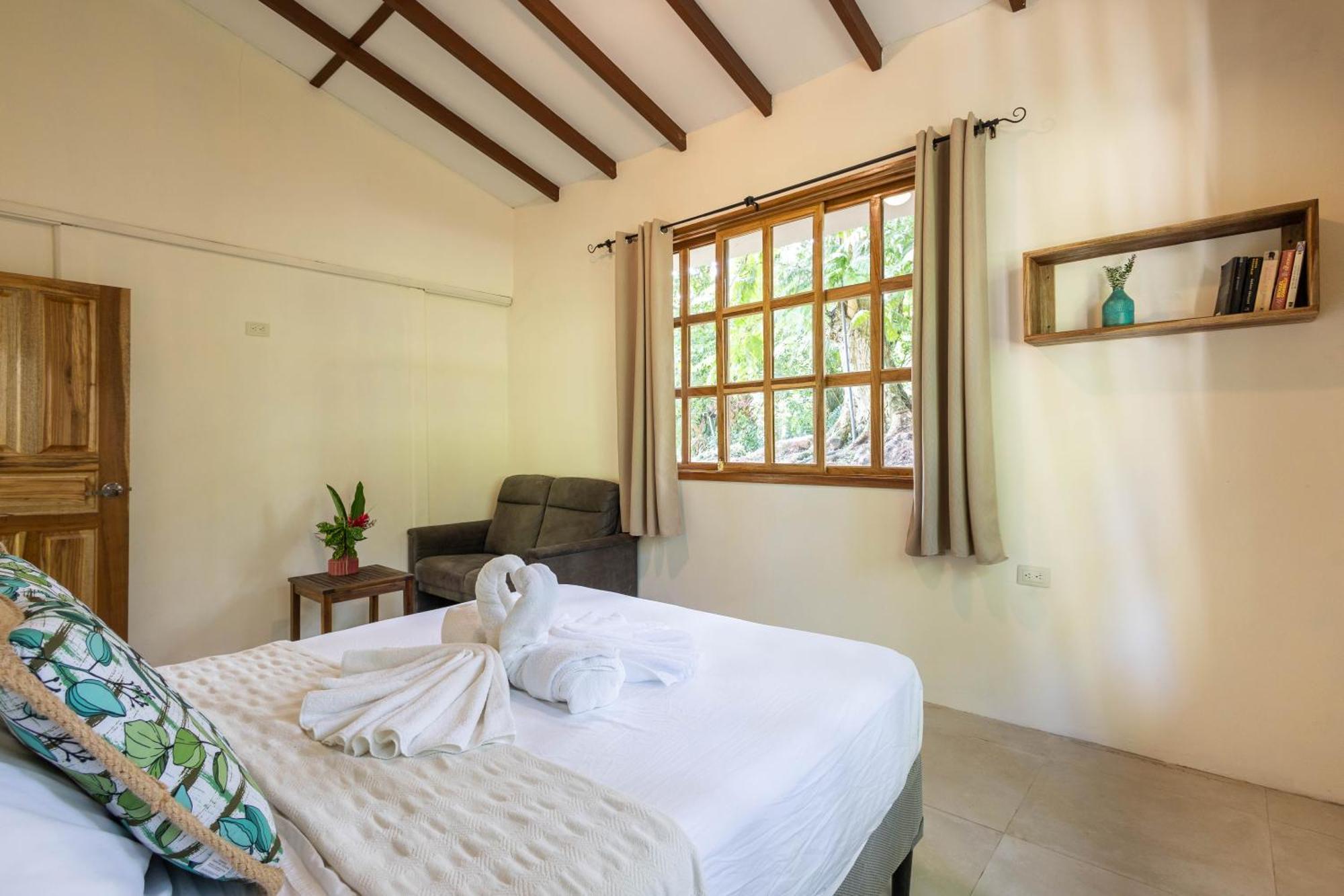 Villa Pina Dorada Dependencia Del Hotel Casa Merlin Puerto Viejo de Talamanca ภายนอก รูปภาพ