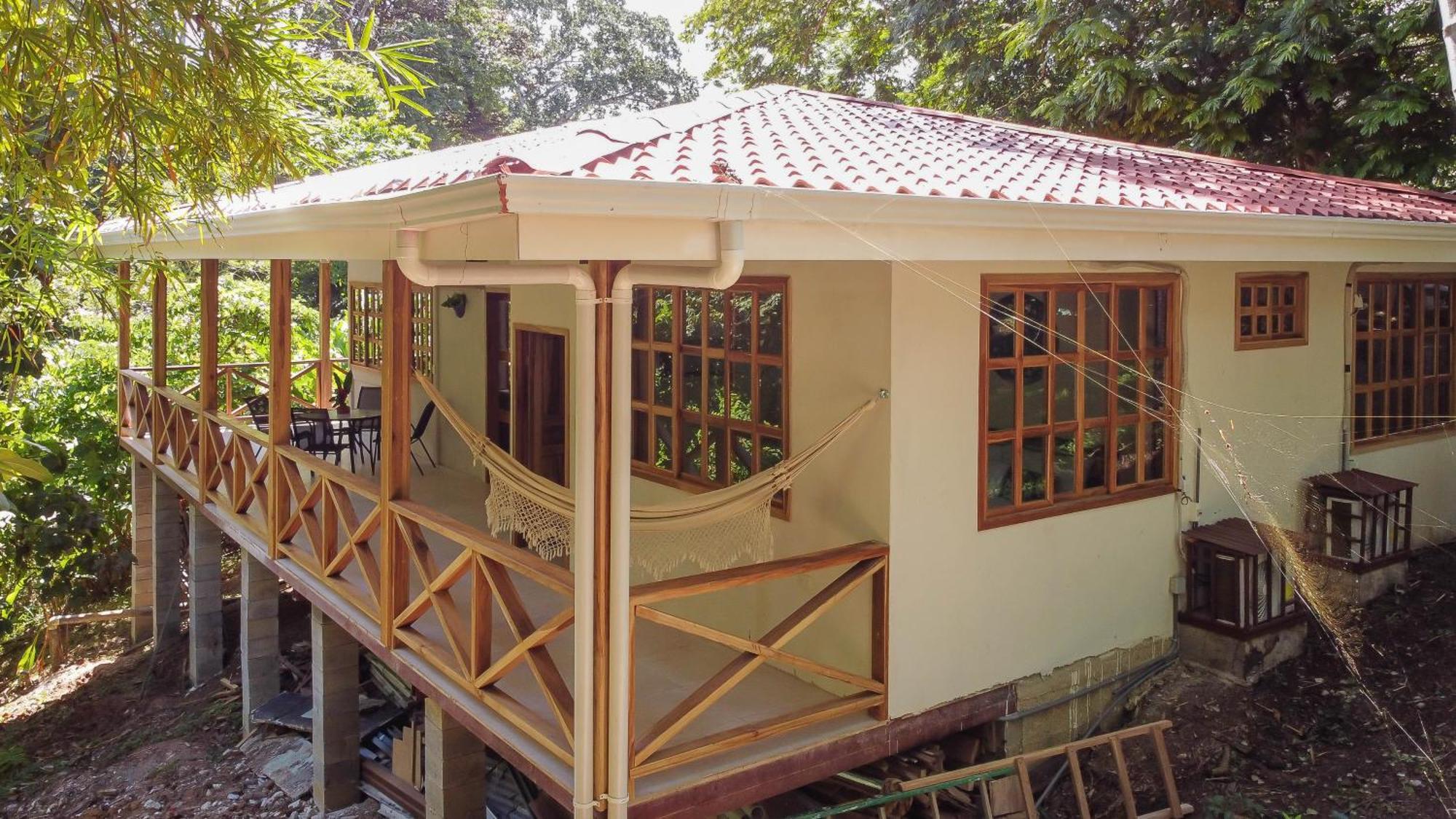 Villa Pina Dorada Dependencia Del Hotel Casa Merlin Puerto Viejo de Talamanca ภายนอก รูปภาพ