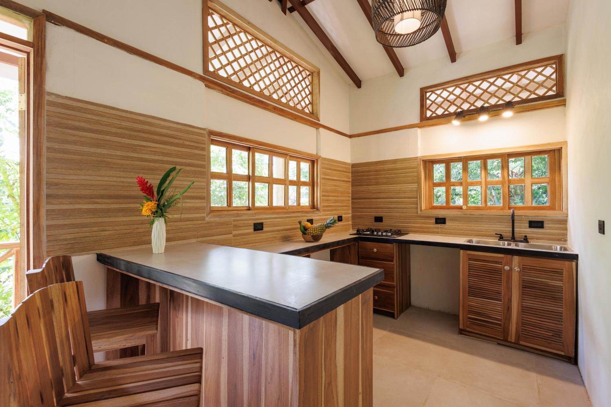 Villa Pina Dorada Dependencia Del Hotel Casa Merlin Puerto Viejo de Talamanca ภายนอก รูปภาพ