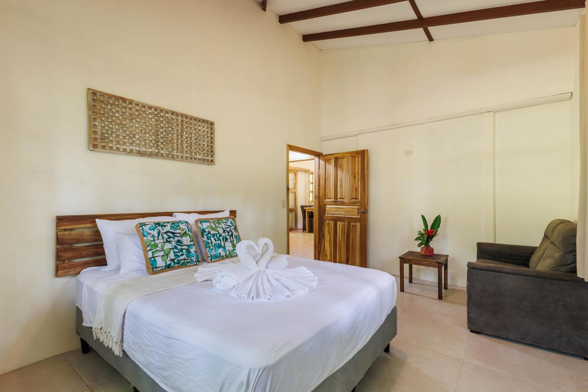 Villa Pina Dorada Dependencia Del Hotel Casa Merlin Puerto Viejo de Talamanca ภายนอก รูปภาพ