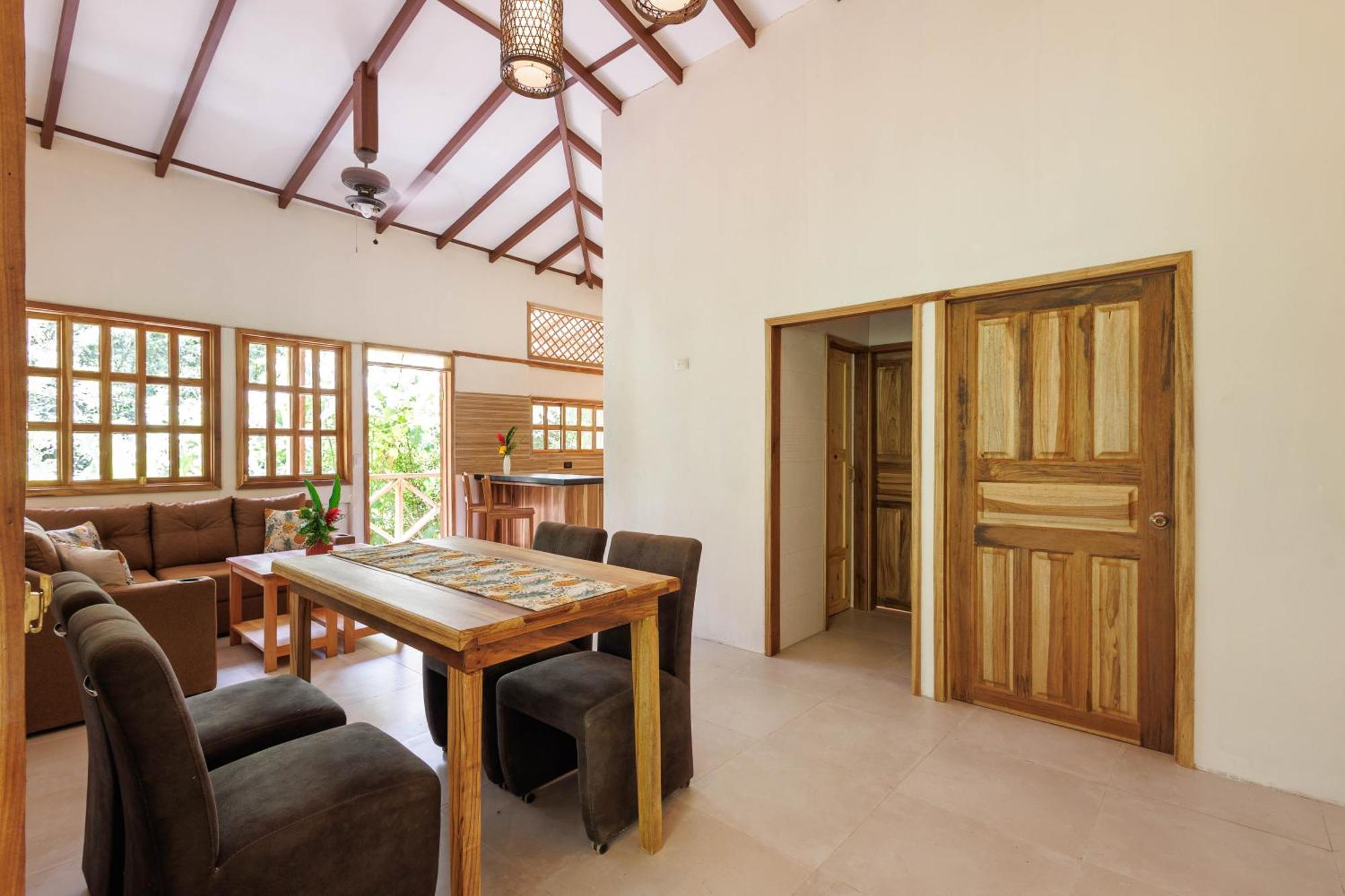 Villa Pina Dorada Dependencia Del Hotel Casa Merlin Puerto Viejo de Talamanca ภายนอก รูปภาพ