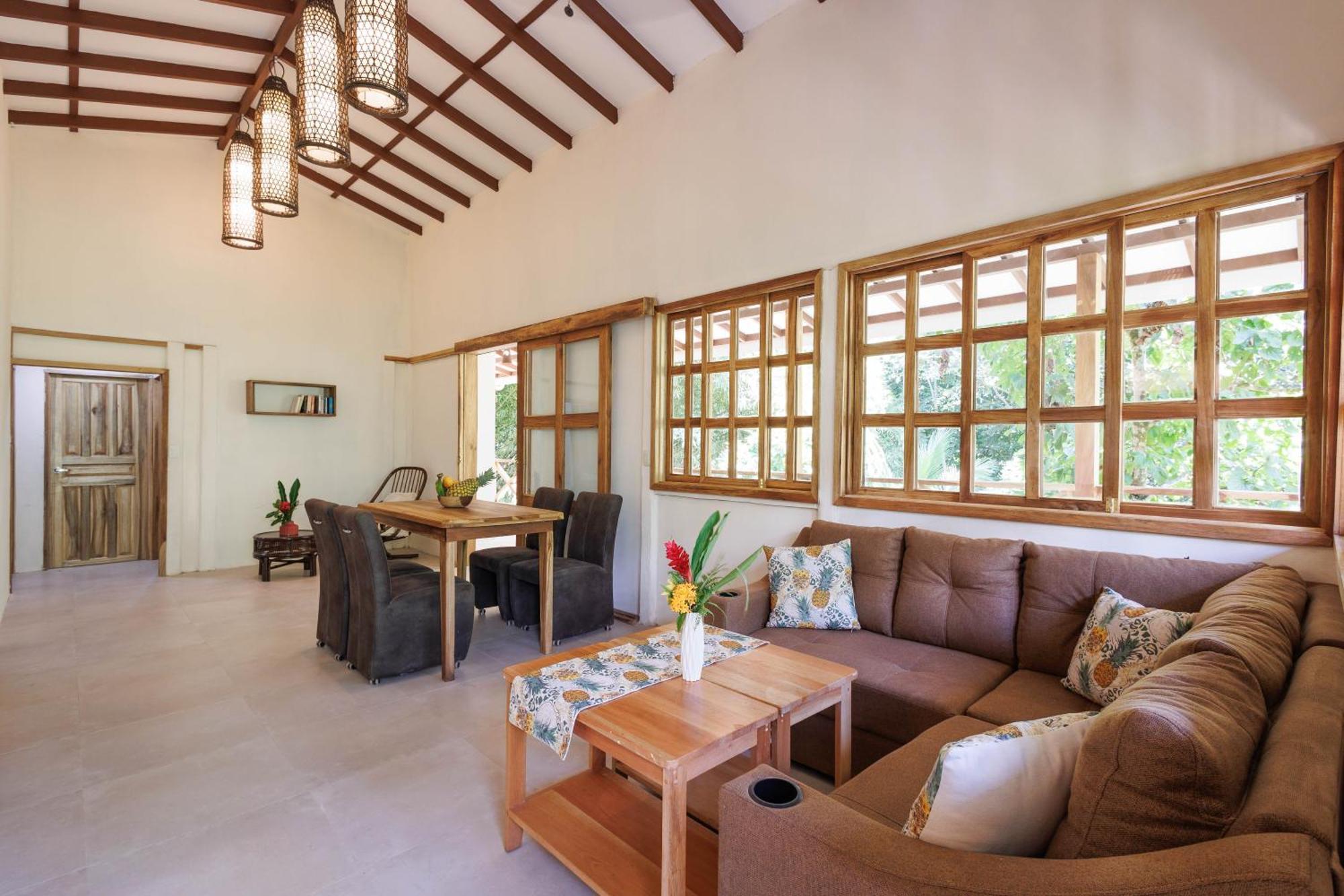 Villa Pina Dorada Dependencia Del Hotel Casa Merlin Puerto Viejo de Talamanca ภายนอก รูปภาพ