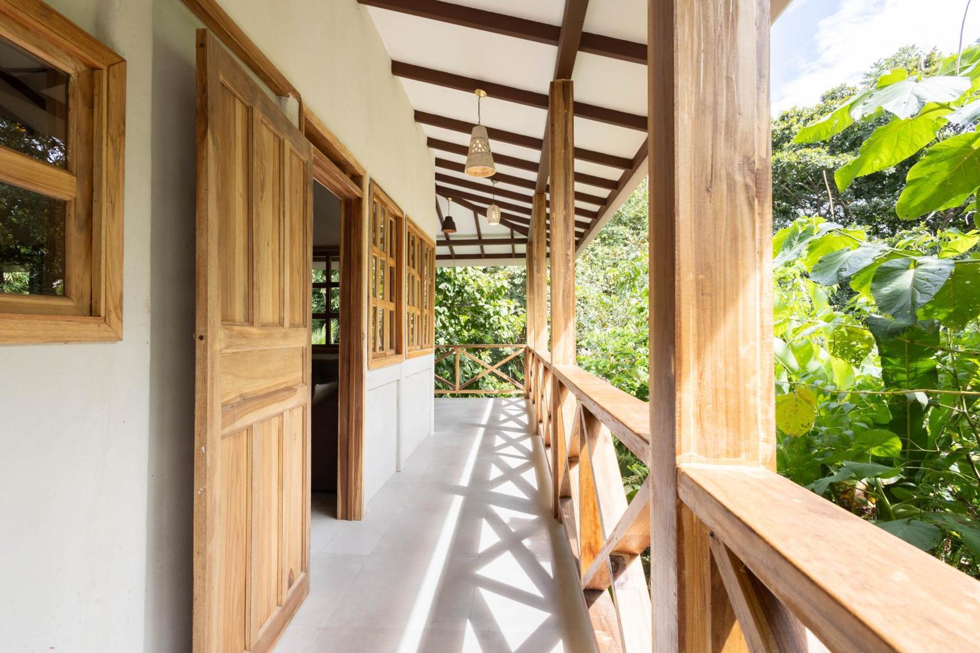 Villa Pina Dorada Dependencia Del Hotel Casa Merlin Puerto Viejo de Talamanca ภายนอก รูปภาพ