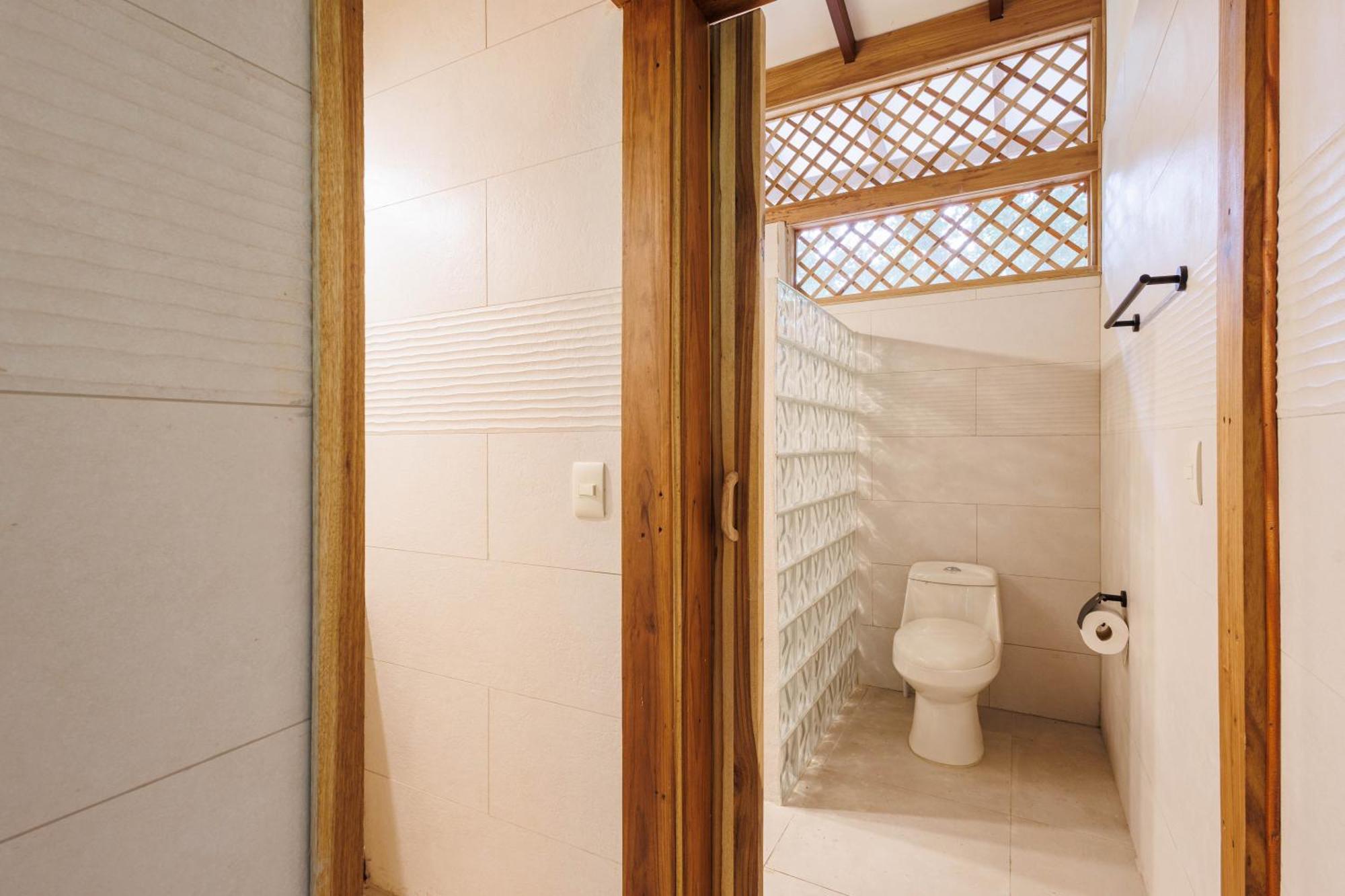 Villa Pina Dorada Dependencia Del Hotel Casa Merlin Puerto Viejo de Talamanca ภายนอก รูปภาพ